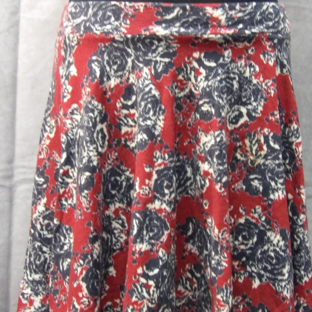 Pins and Needles Red Navy Floral Skater Skirt – Size M: A-Line Above Knee